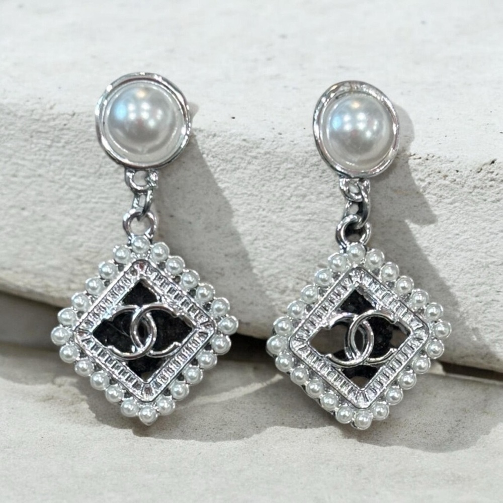 Pearl Drop Earrings with Interlocking Logo Accent - Silver White